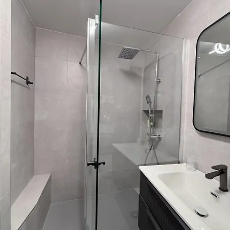 Stylish Pepa With Free Parking -