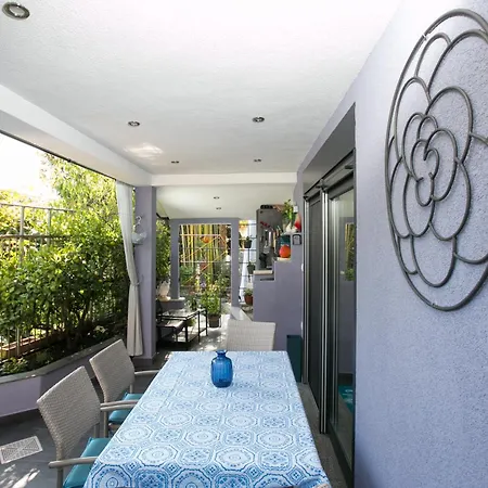 Stylish Pepa With Free Parking - Apartman *