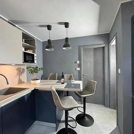 Stylish Pepa With Free Parking - Οπατία