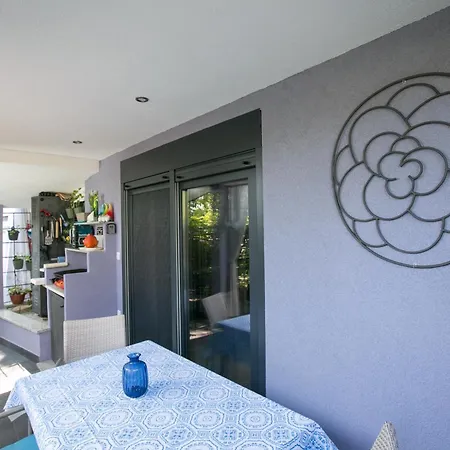 Stylish Pepa With Free Parking - *