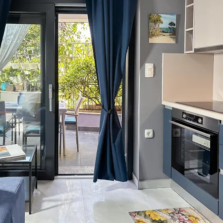 Stylish Pepa With Free Parking - Apartman